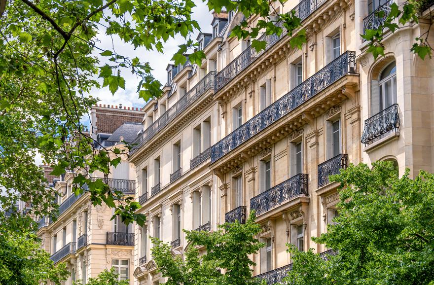Immobilier europ&eacute;en 2026 : les villes o&ugrave; les prix ralentissent et celles qui flambent