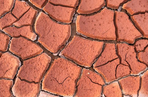 Retrait-gonflement des argiles : vers une acc&eacute;l&eacute;ration du ph&eacute;nom&egrave;ne en raison du d&eacute;r&egrave;glement climatique&nbsp;?
