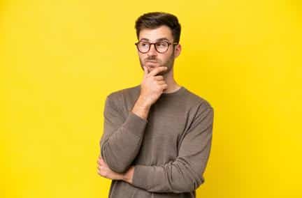 Pouvoir d'achat : pourquoi les inégalités baissent mais la précarité explose
