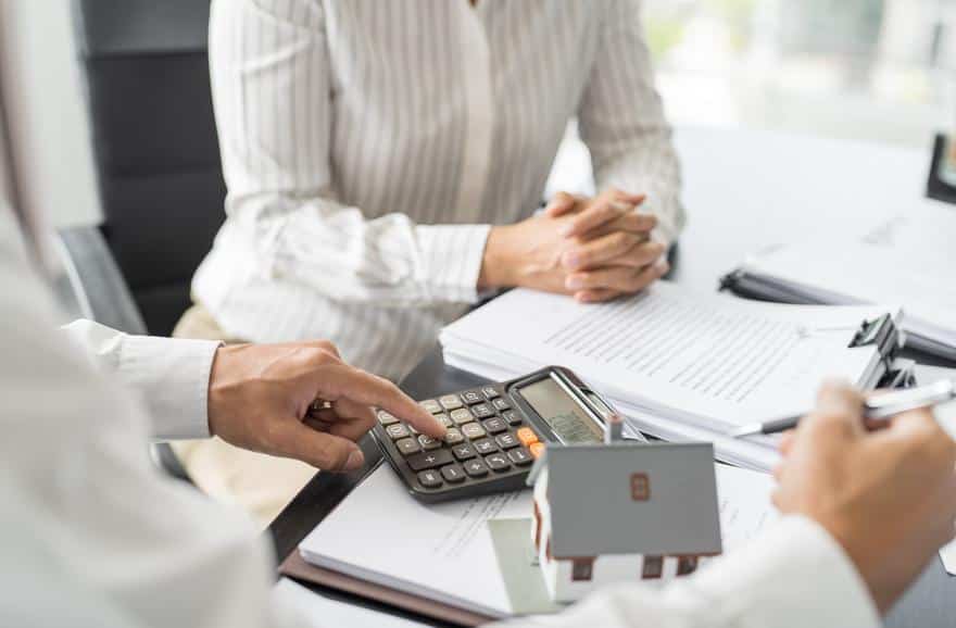 Statut du bailleur : et si la fiscalité n'était qu'une petite partie du sujet ? 